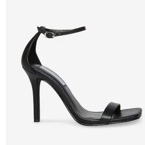 Steve Madden Shaye Sandal Size 7